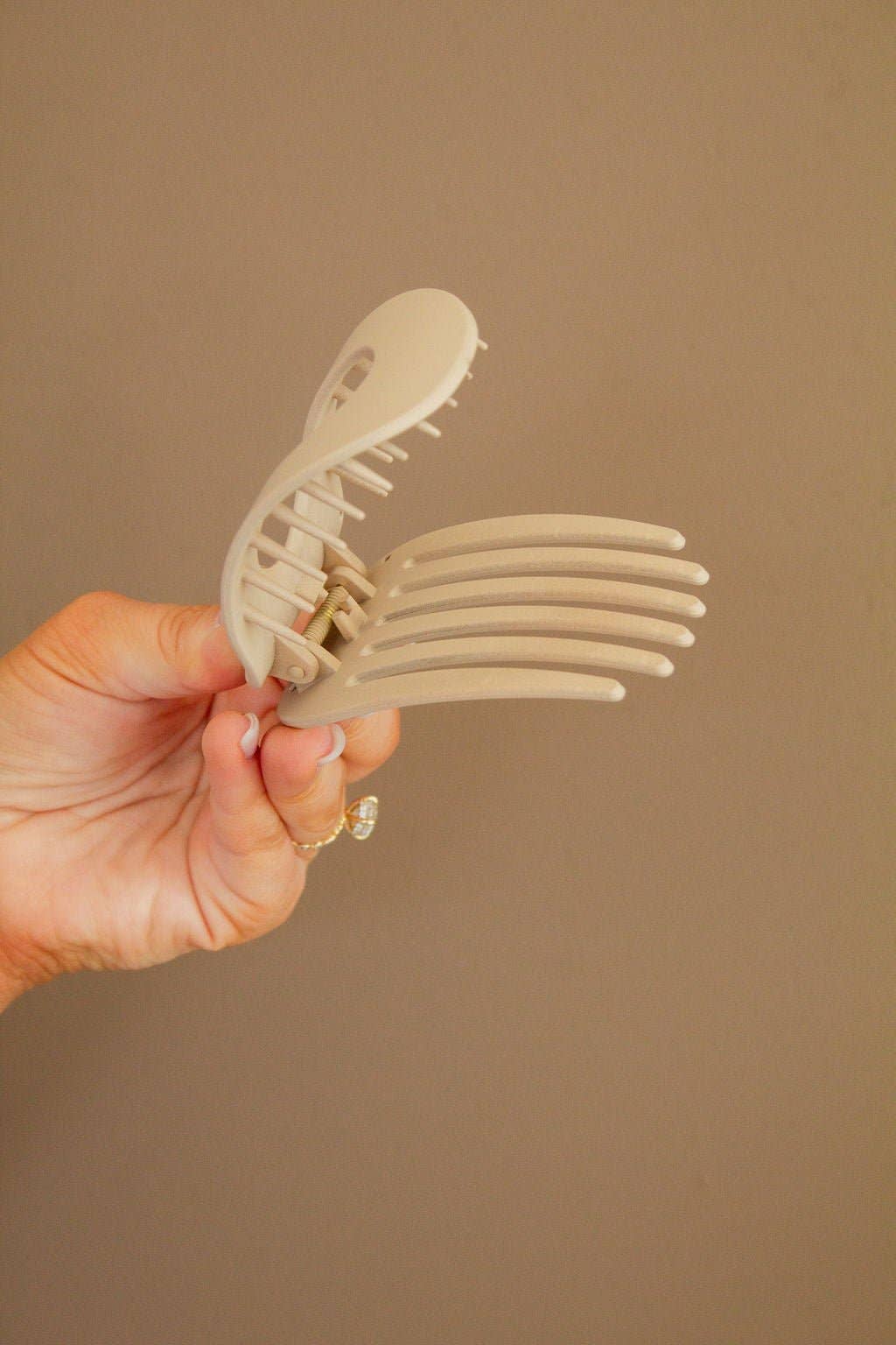 Flat Claw Clip