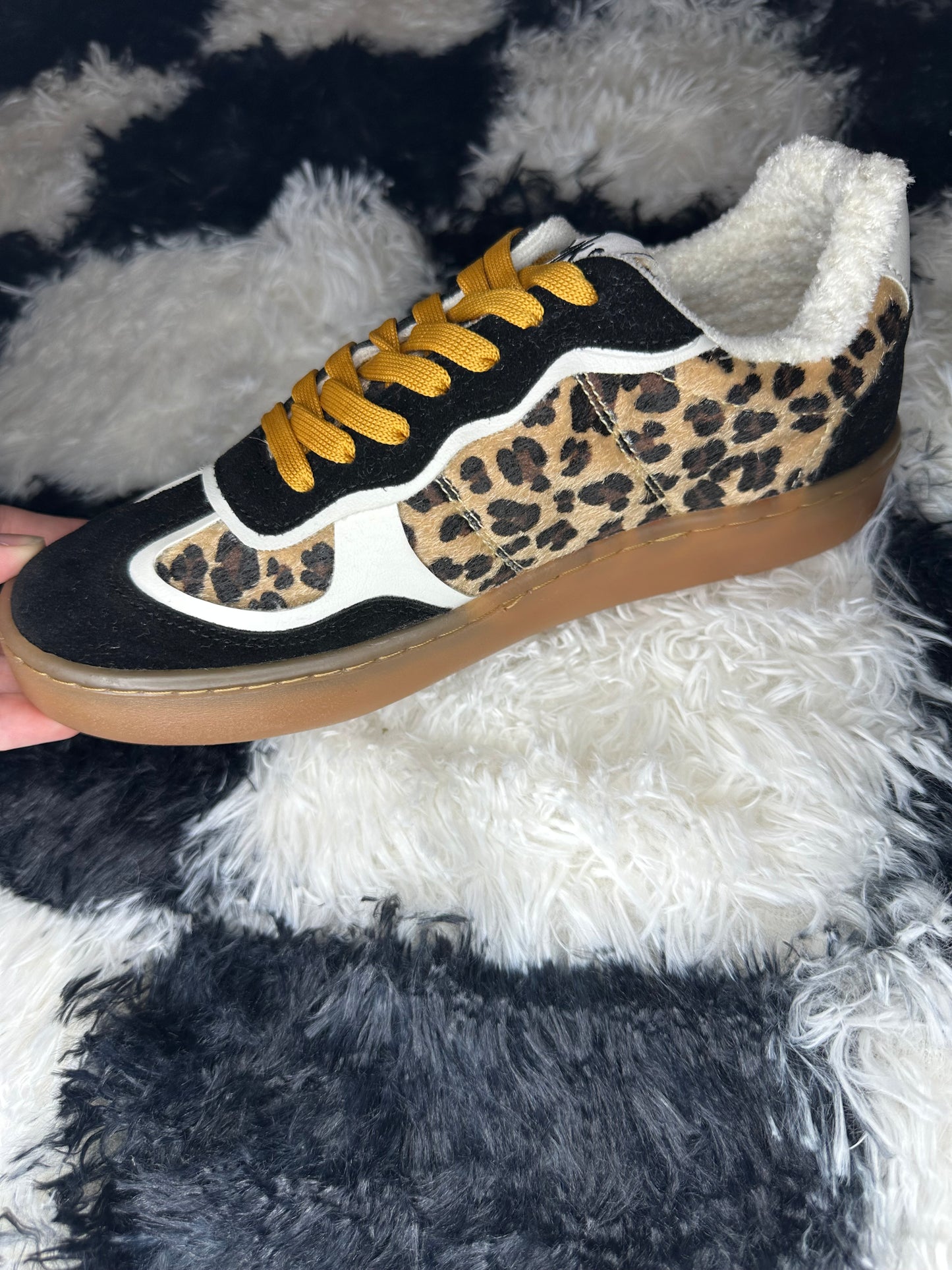 JESSIE 4 Sneakers