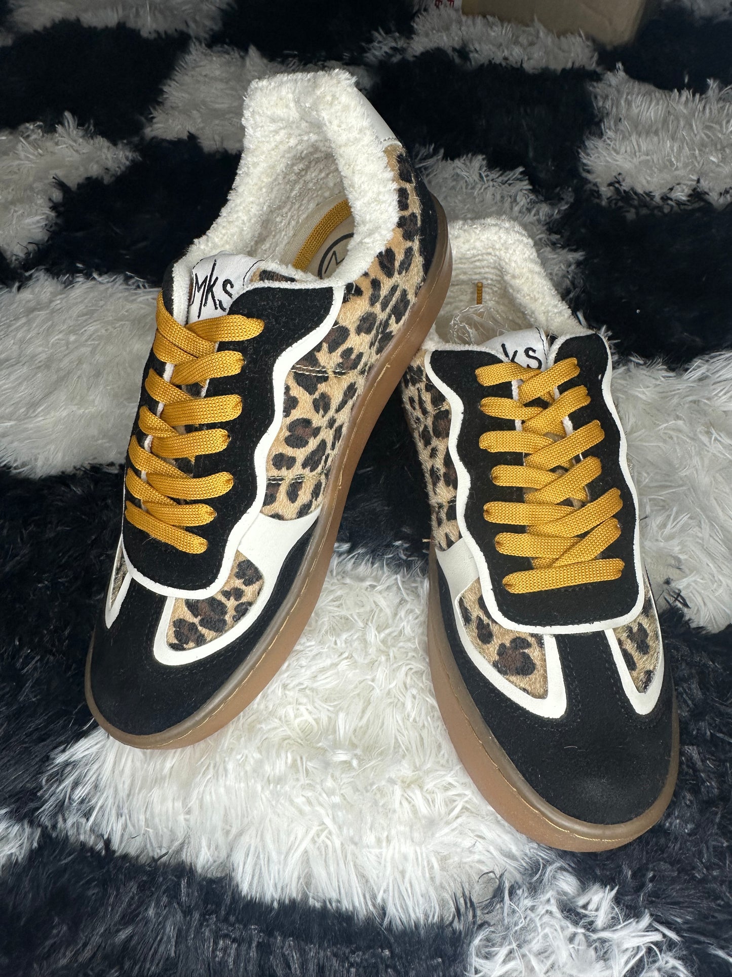 JESSIE 4 Sneakers