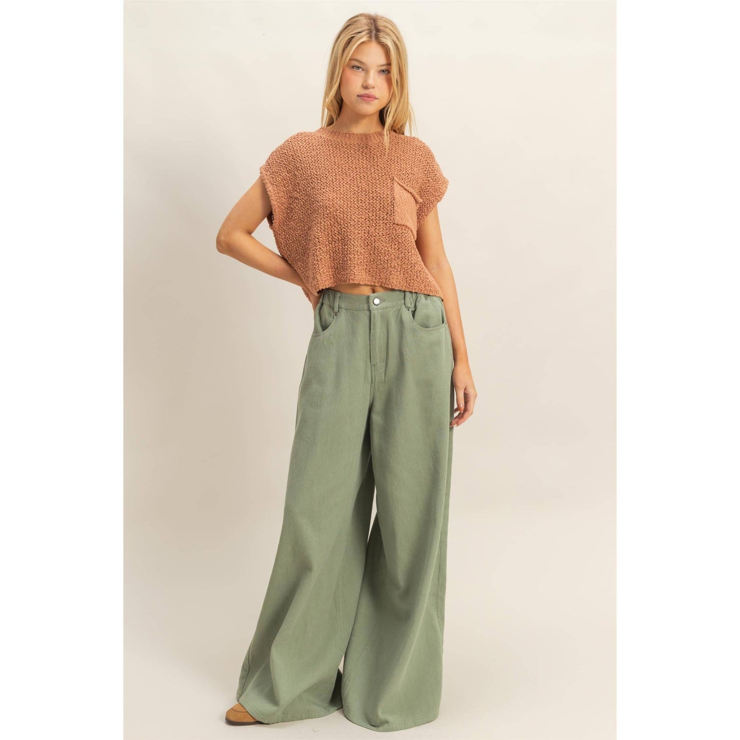 The Details Pocket Top