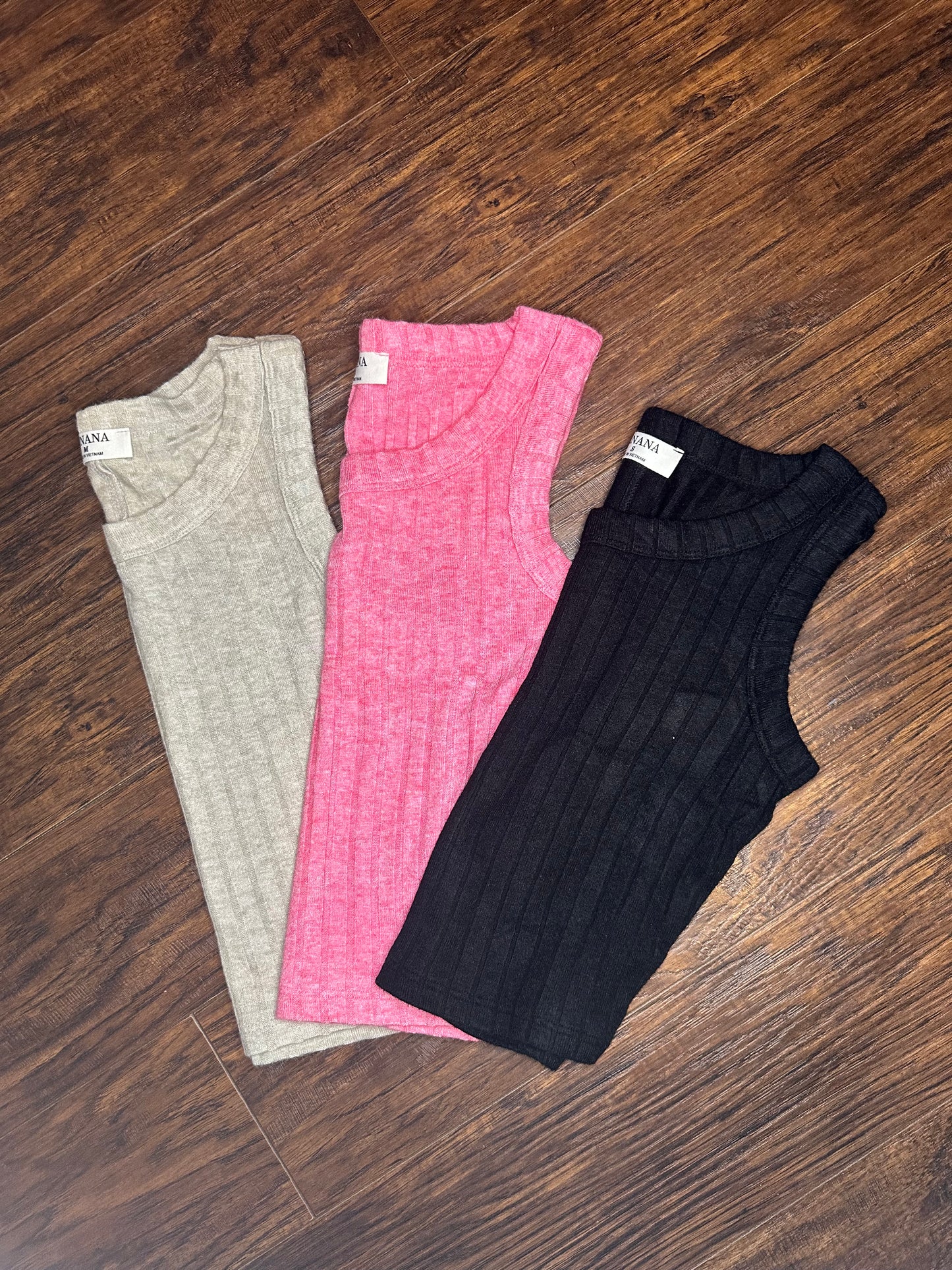 Ribbed Cropped Tank Top