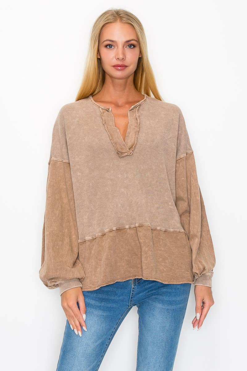 Julianne Top