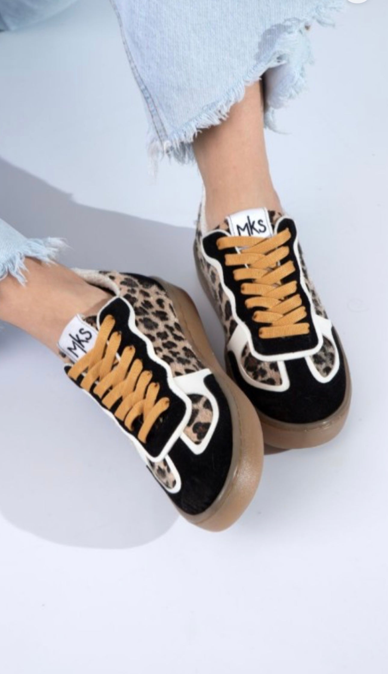JESSIE 4 Sneakers