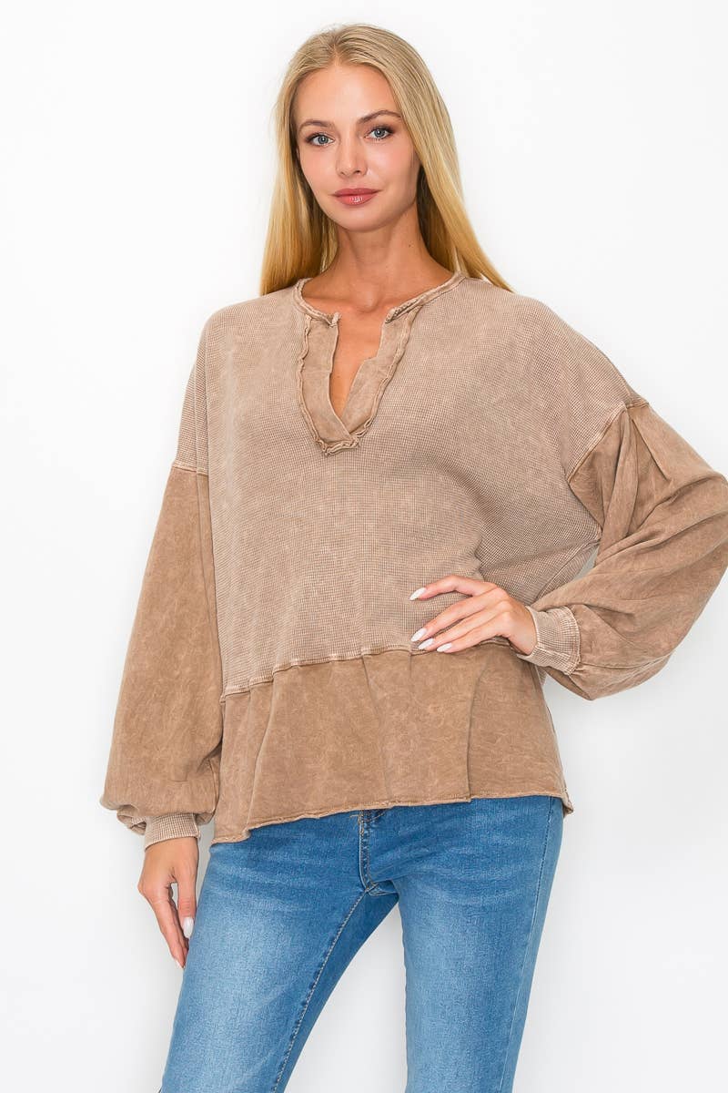 Julianne Top