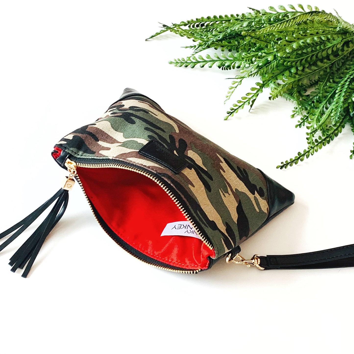 Corner Detail Wristlet- Camouflage Print