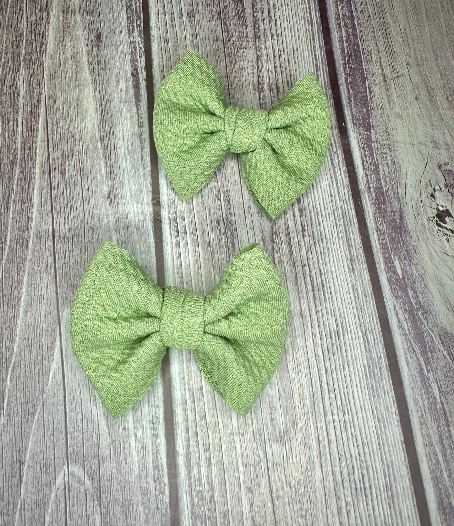 Pastel Green Clip Bows