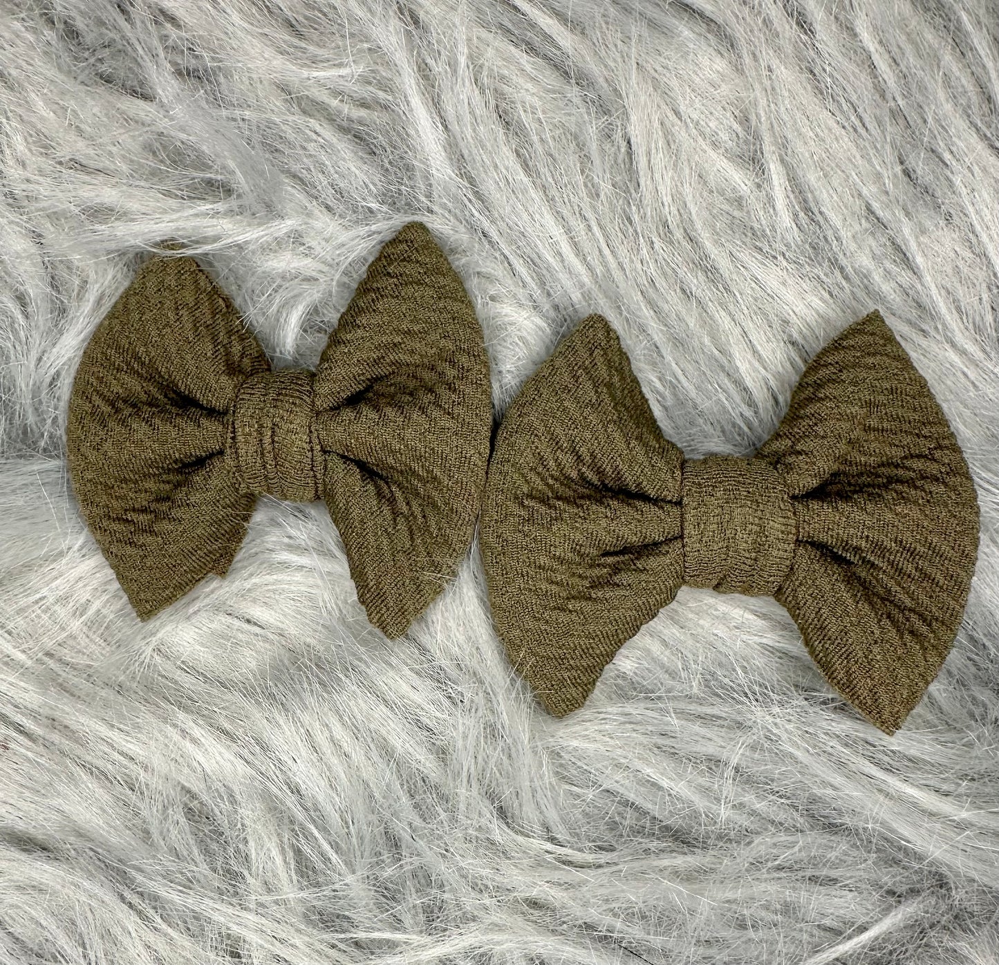 Olive-Clip Bow Set