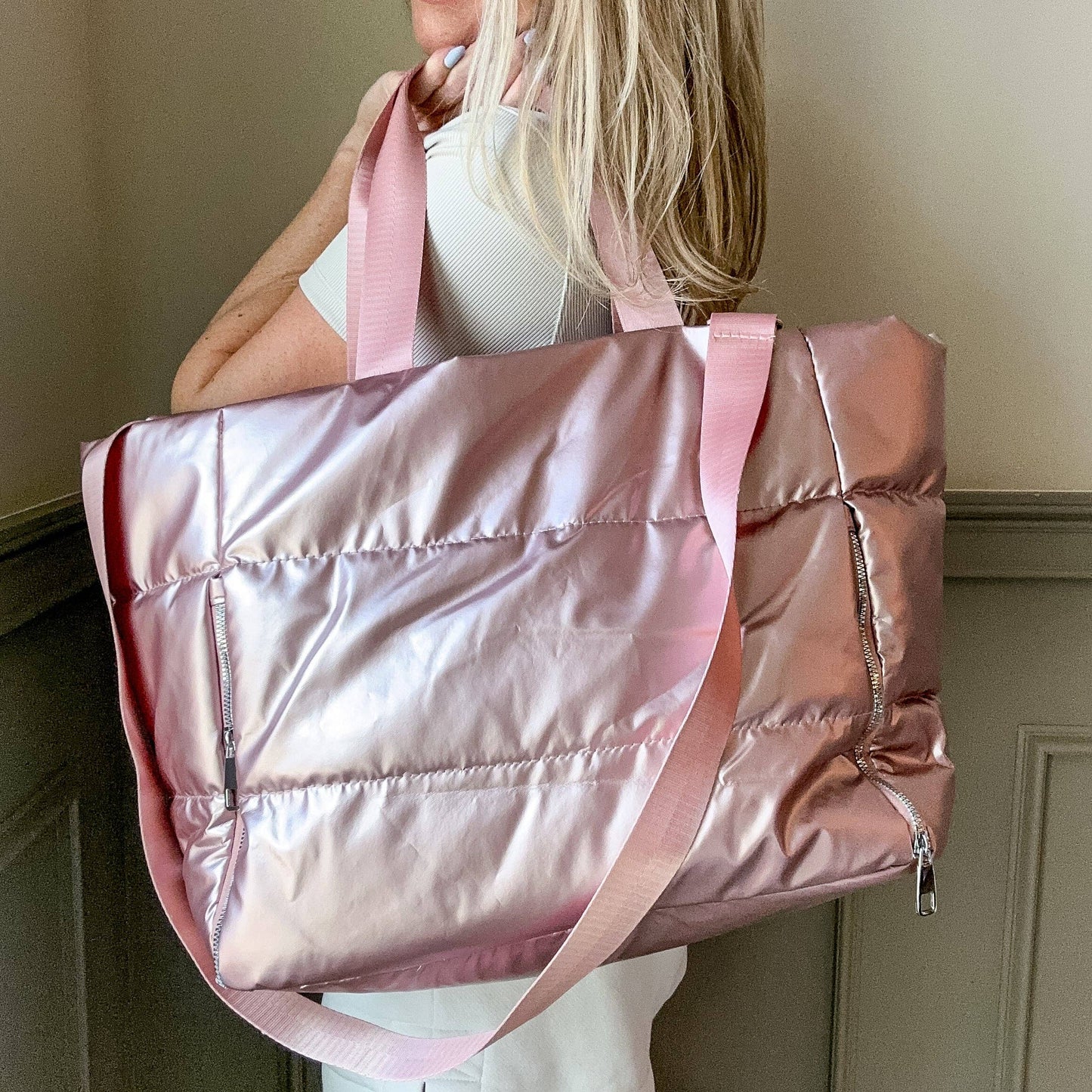 Wet/Dry Puffer Weekender Bag In Pink- Pre Claim